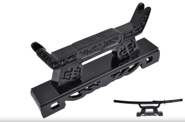 Skulptureret Træ stander til Samuraisværd