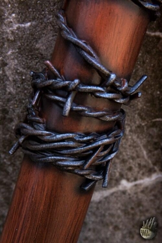Barbed Wire Bat - 80 cm - Wood - Hoved