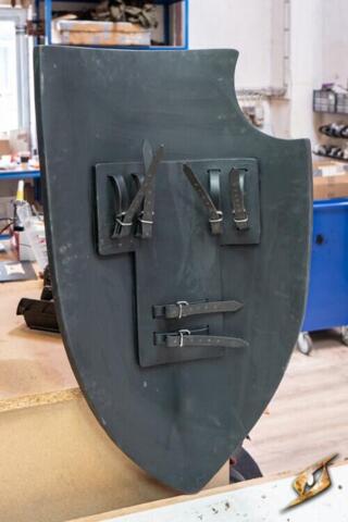 Drow Shield - L - Umalet - Bagside