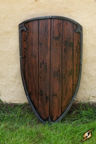 Footman Shield - L