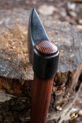 Hirdsman Throwing Axe